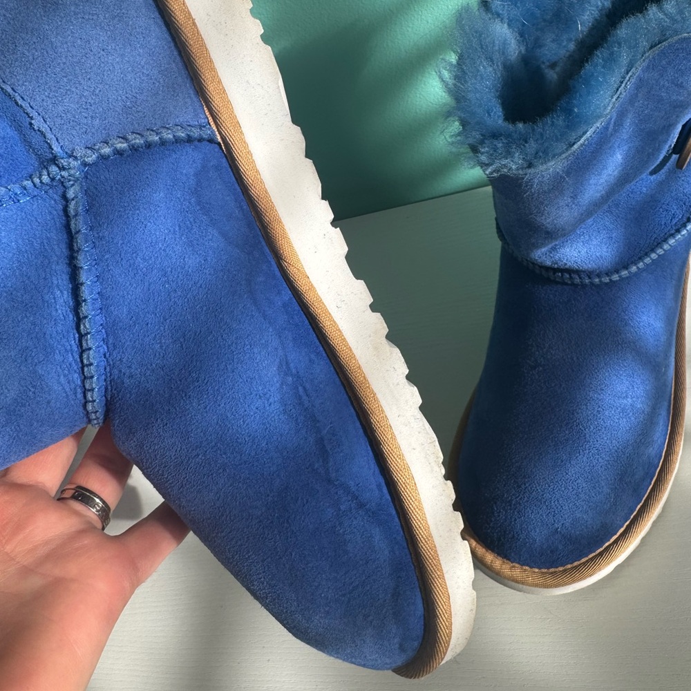 UGG Youth Bailey Button Boots Size 6 Cobalt Blue - Picture 3 of 7